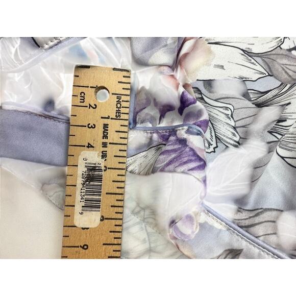 Le Rose Floral Satin Pajama Set Short Sleeve Top & Shorts Size Small - Picture 13 of 16